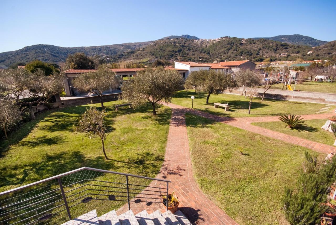 Appartamenti Gli Olmi Marina di Campo Εξωτερικό φωτογραφία